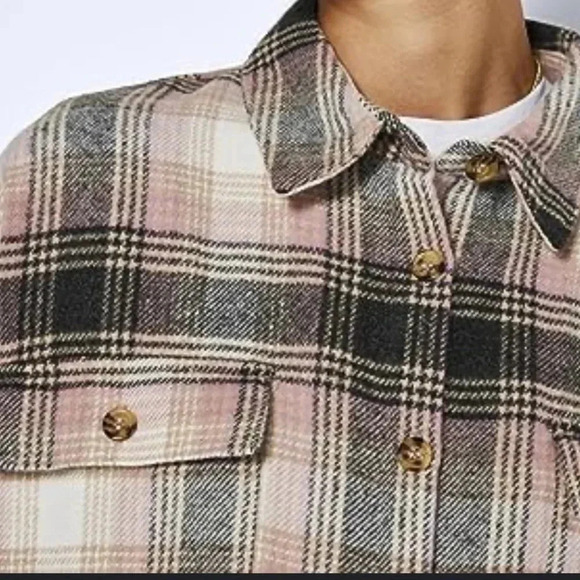 Noisy May
NMFLANNY LONG SHACKET - Button-down blouse. - Picture 3 of 11